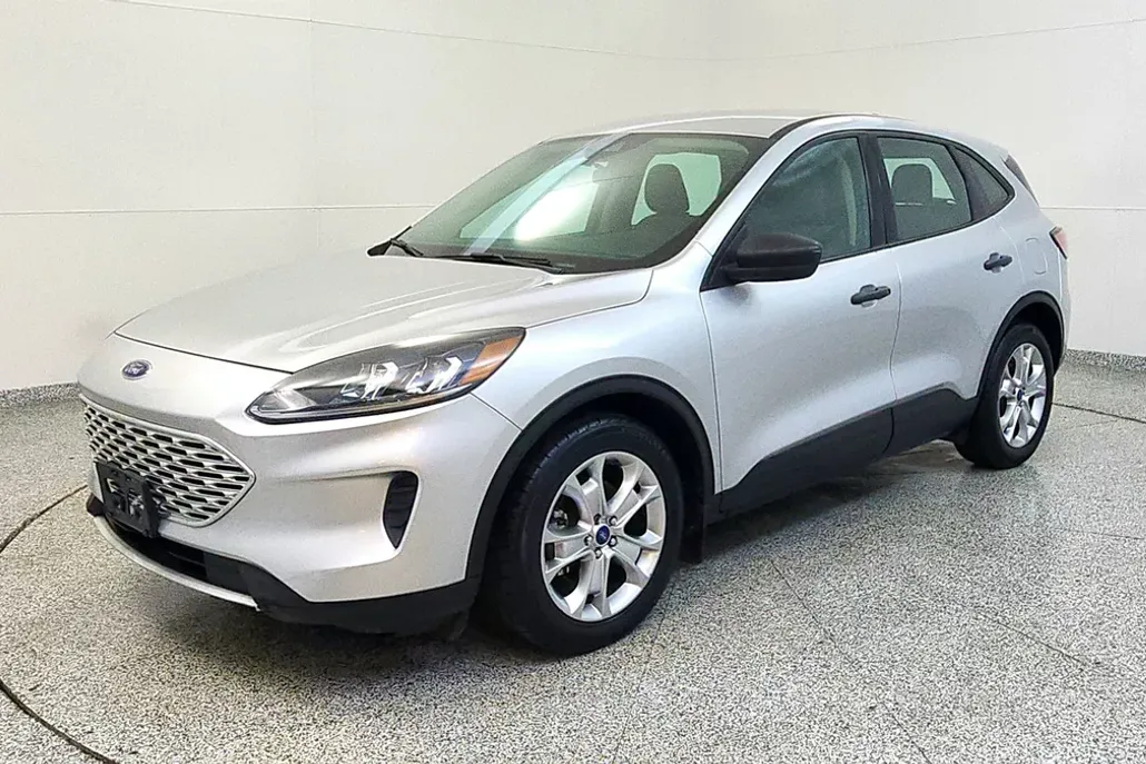 2020 Ford Escape S photo 1
