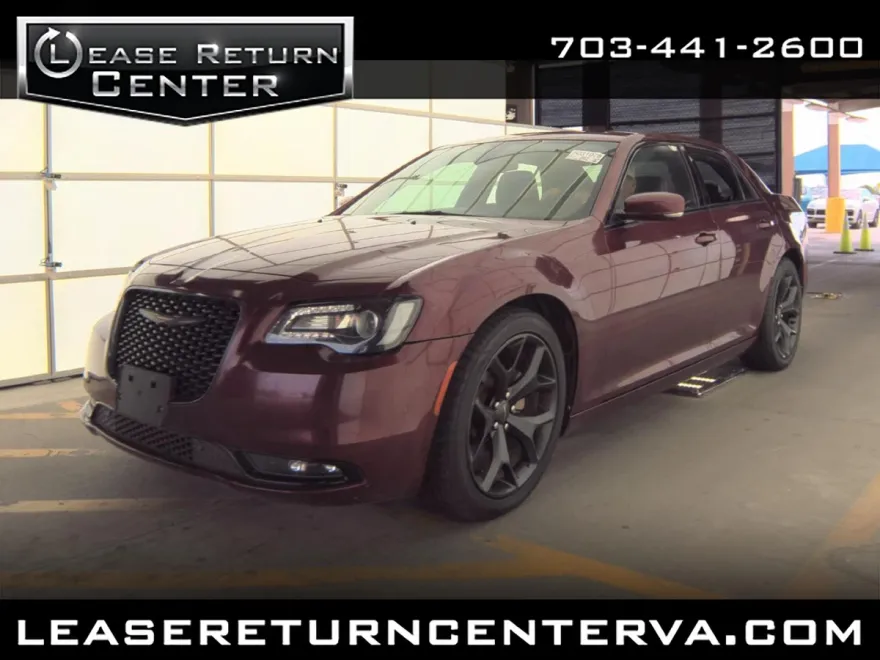 2021 Chrysler 300 LX photo 1