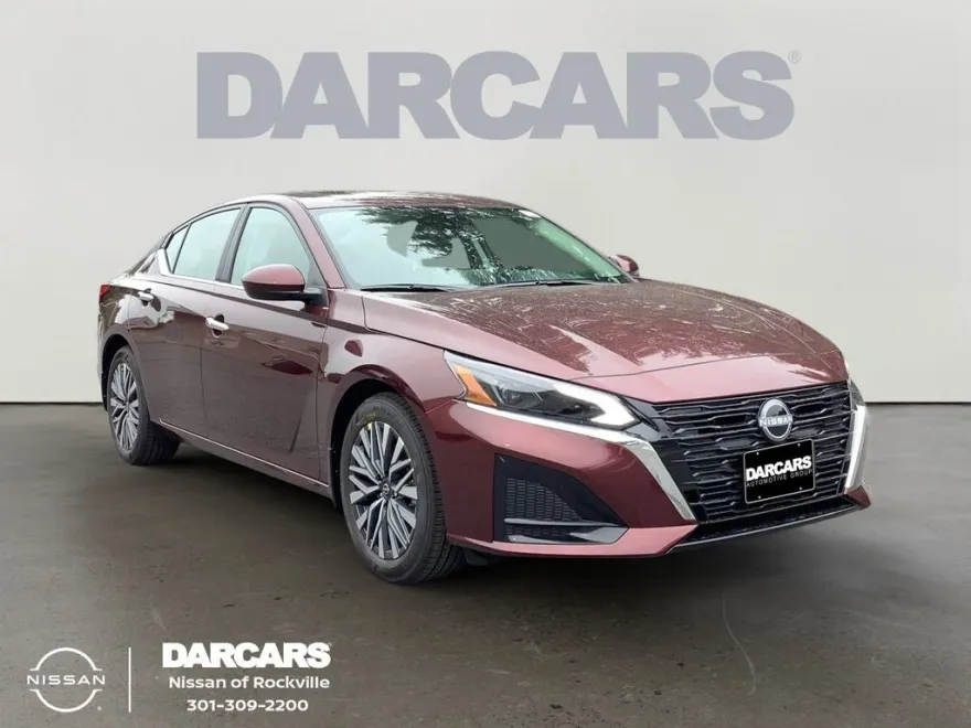 2025 Nissan Altima 2.5 SV photo 1