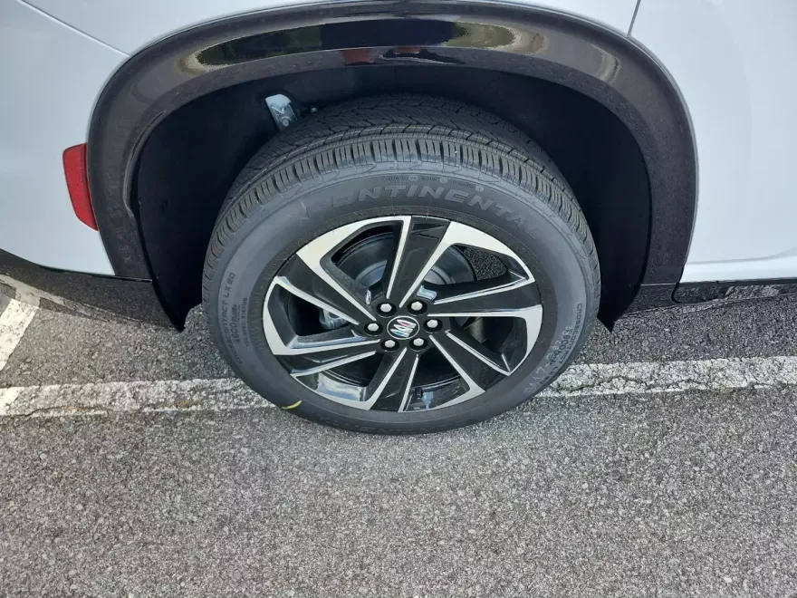 2026 Buick Enclave Sport Touring photo 1