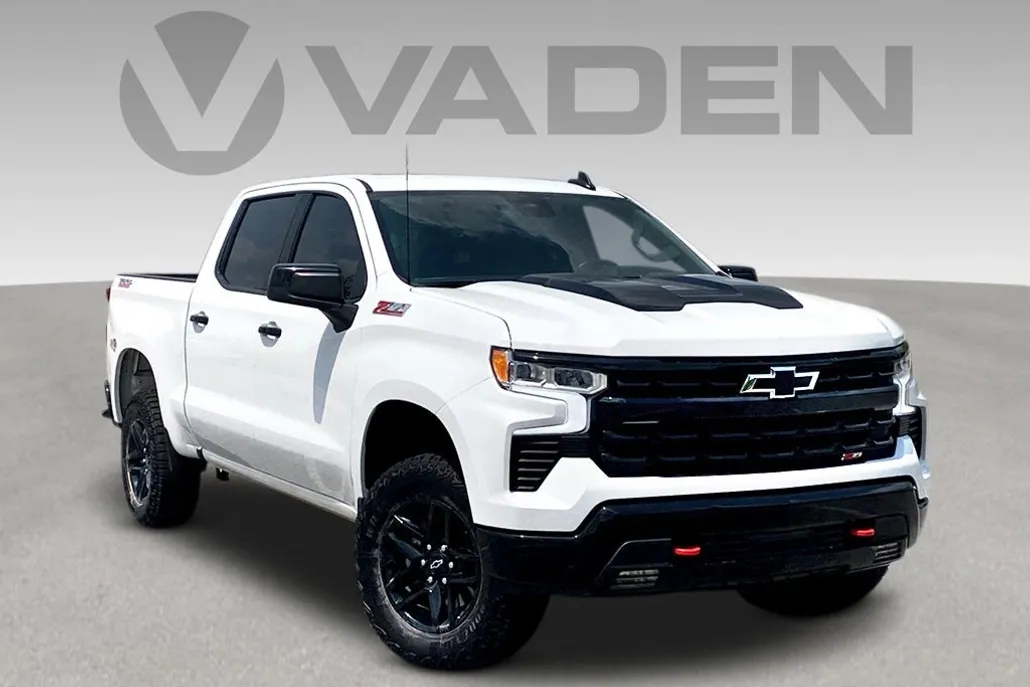 2023 Chevrolet Silverado 1500 LT Trail Boss photo 1