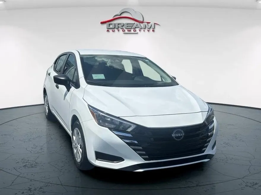 2025 Nissan Versa S photo 1