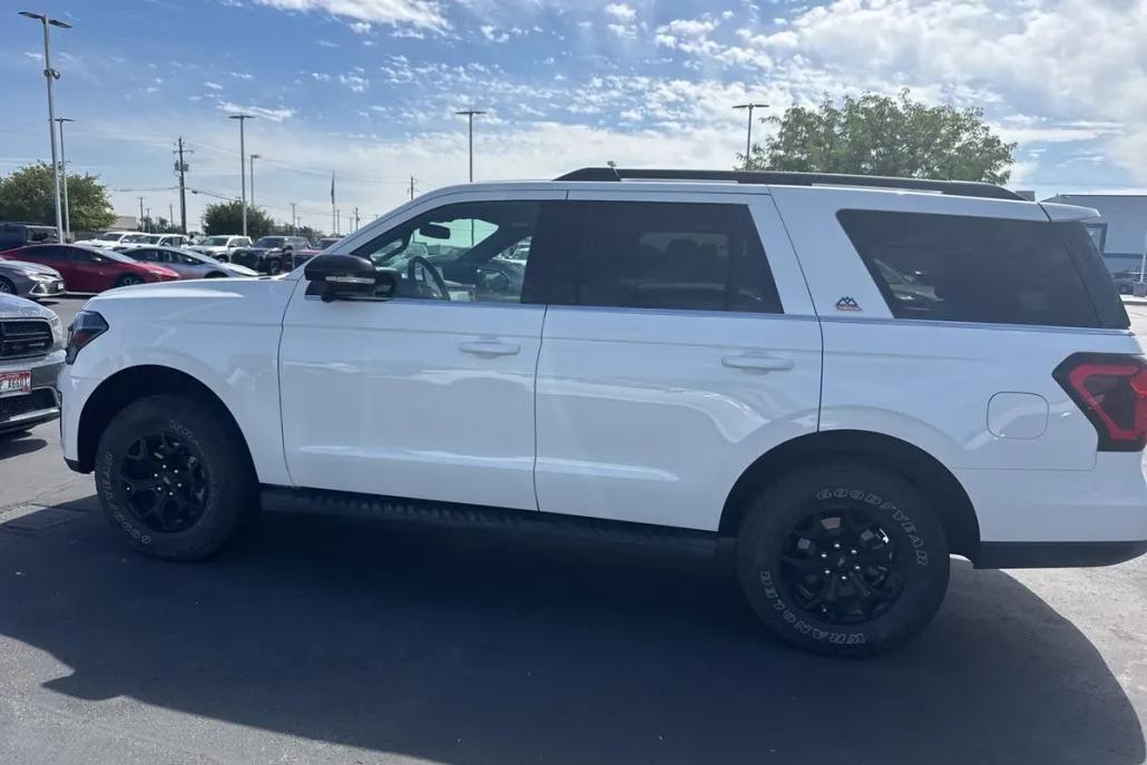 2024 Ford Expedition Timberline photo 1