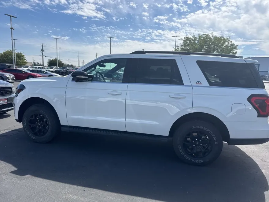 2024 Ford Expedition Timberline photo 1