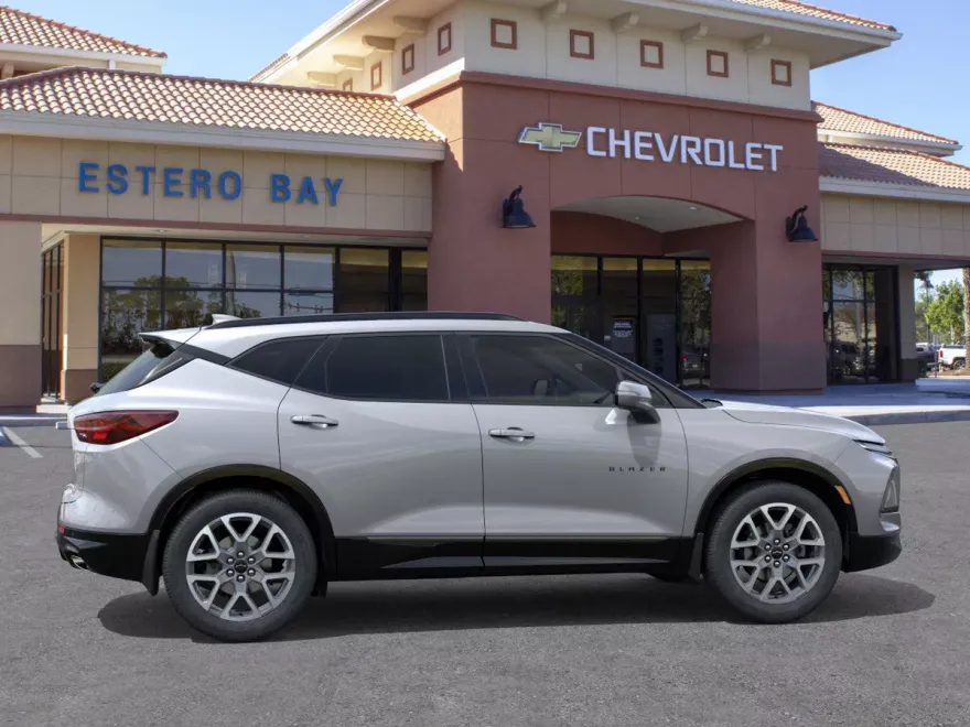 2025 Chevrolet Blazer RS photo 1