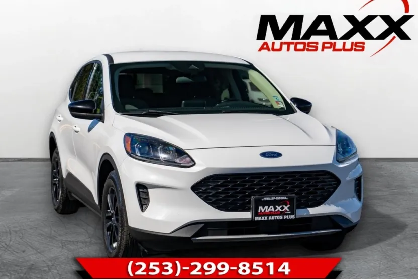 2020 Ford Escape SE Sport Hybrid photo 1