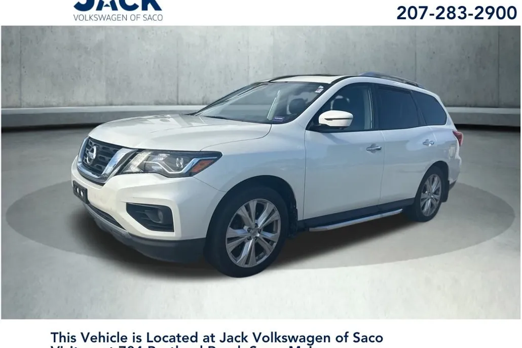 2019 Nissan Pathfinder SL photo 1