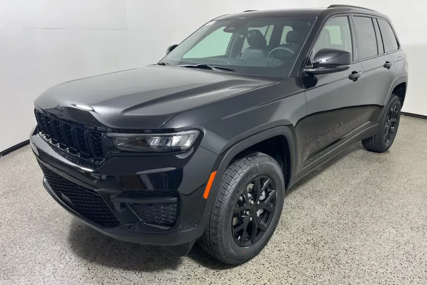 2025 Jeep Grand Cherokee Altitude X photo 1