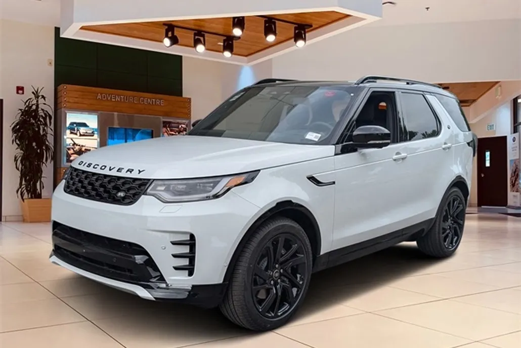2025 Land Rover Discovery SE photo 1