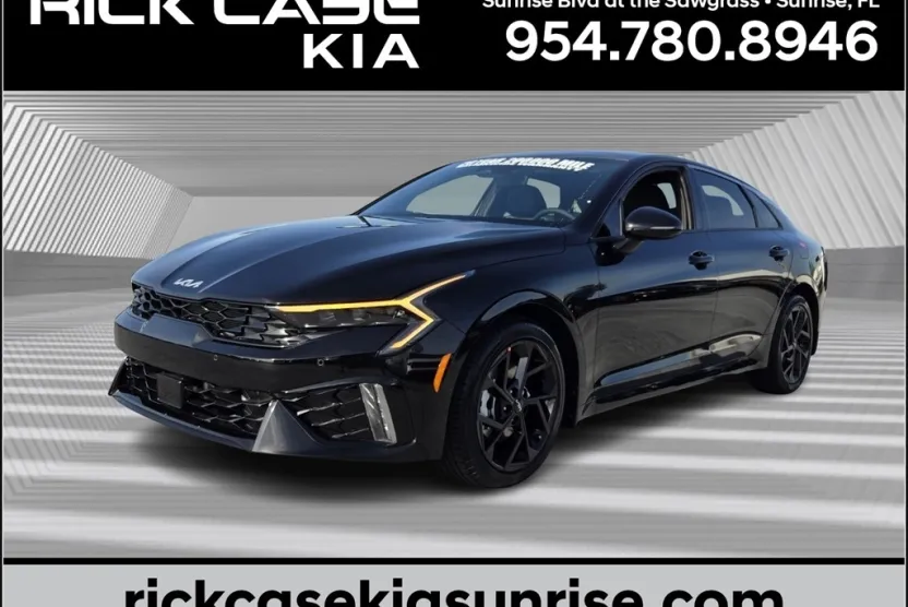 2026 Kia K5 GT-Line photo 1