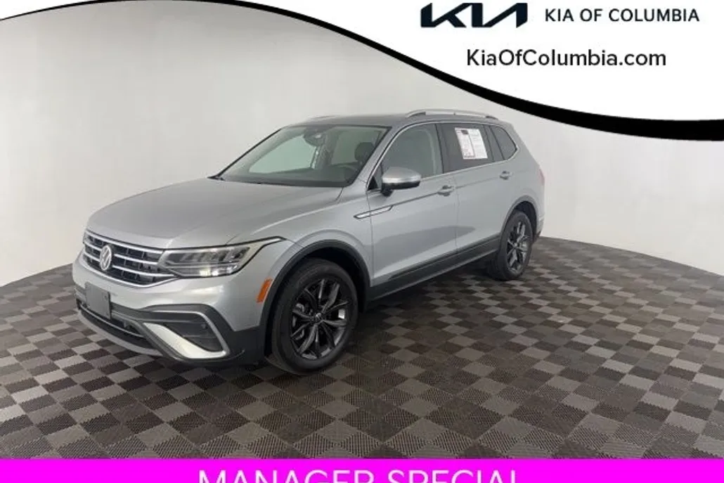 2022 Volkswagen Tiguan SE photo 1