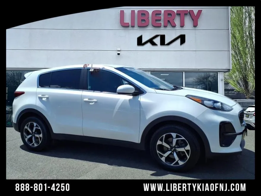 2022 Kia Sportage LX photo 1