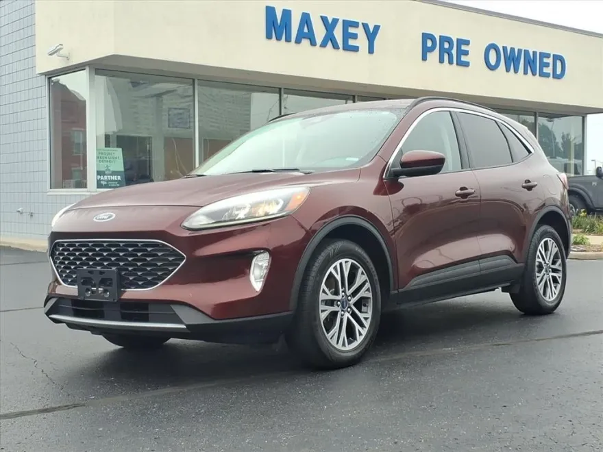 2021 Ford Escape SEL photo 1