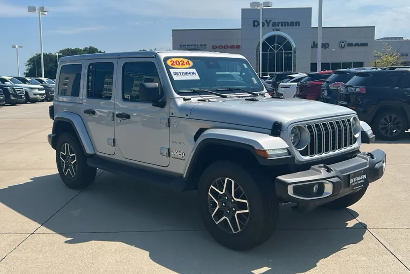 2024 Jeep Wrangler Sahara photo 1