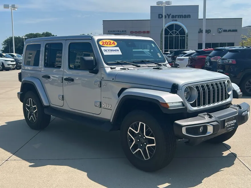 2024 Jeep Wrangler Sahara photo 1