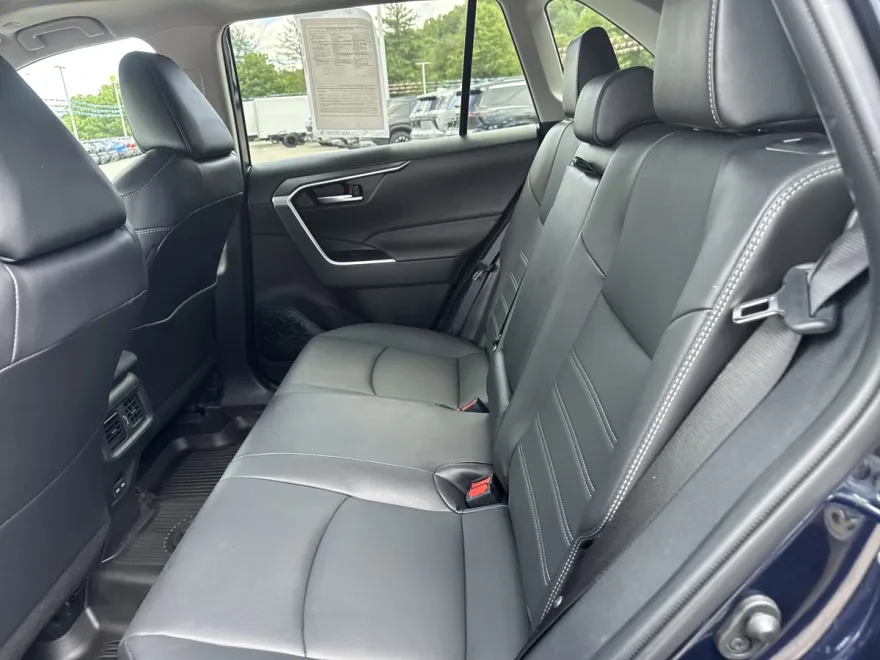 2024 Toyota RAV4 XLE Premium photo 1