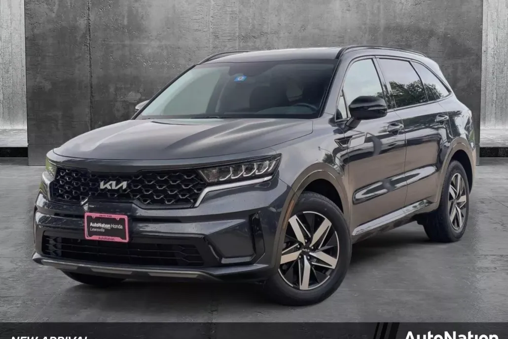 2023 Kia Sorento S photo 1
