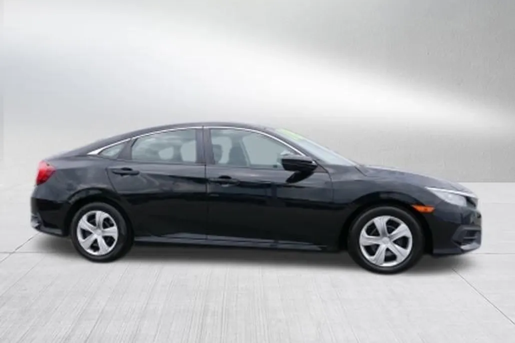 2018 Honda Civic LX photo 1