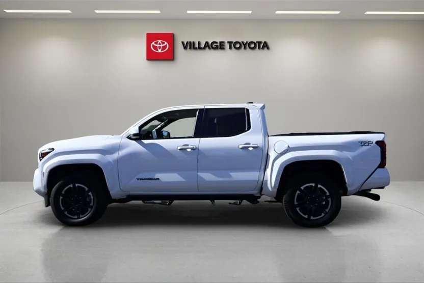 2025 Toyota Tacoma TRD Sport photo 1