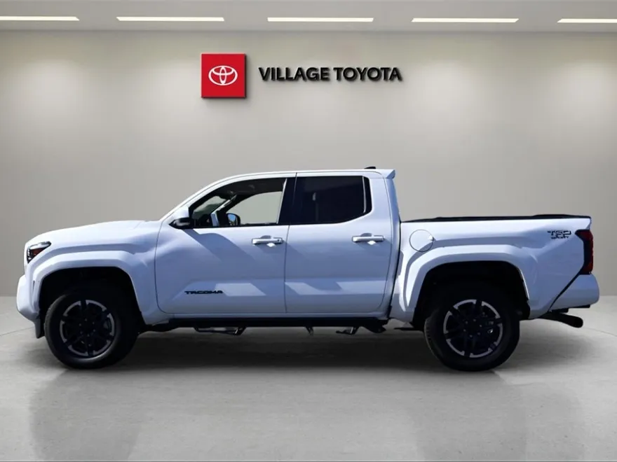 2025 Toyota Tacoma TRD Sport photo 1