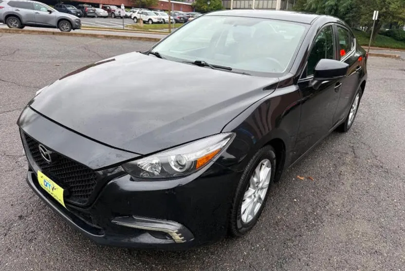 2017 Mazda Mazda3 Sport photo 1