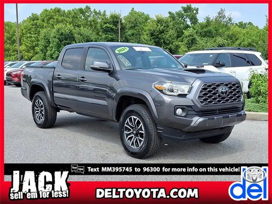 2021 Toyota Tacoma TRD Sport photo 1