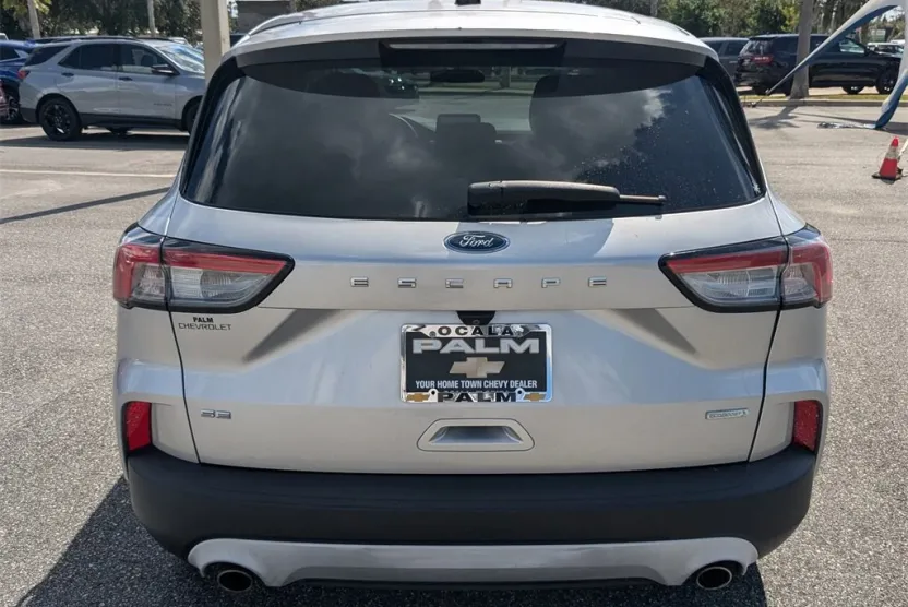 2020 Ford Escape SE photo 1