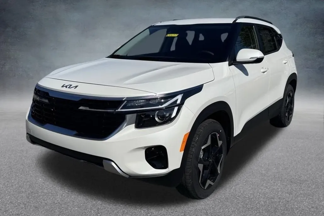 2026 Kia Seltos S photo 1