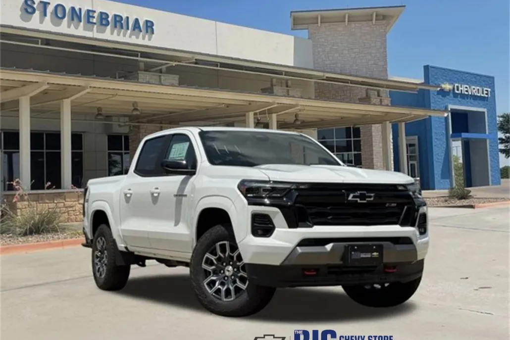 2026 Chevrolet Colorado Z71 photo 1
