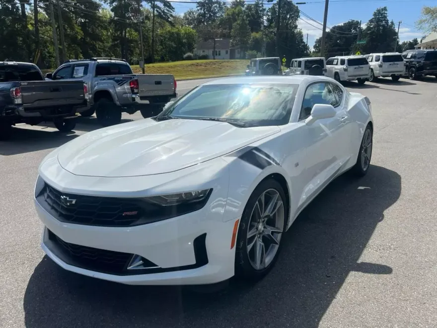 2019 Chevrolet Camaro Coupe photo 1