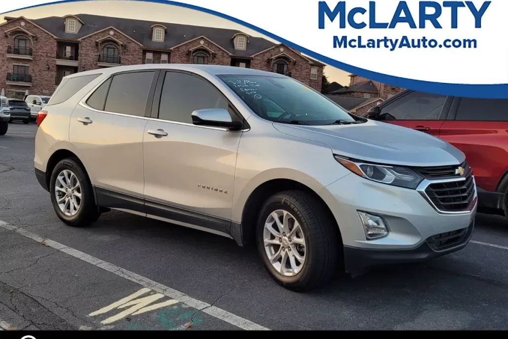 2020 Chevrolet Equinox LT photo 1