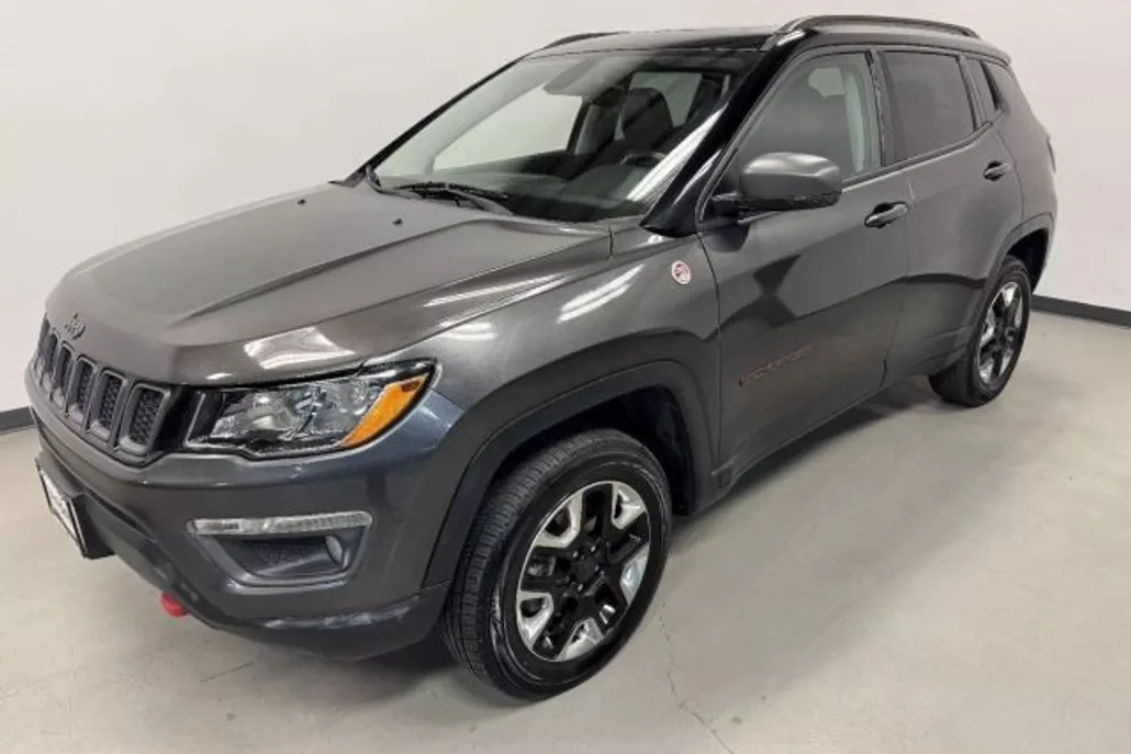 2018 Jeep Compass Trailhawk Sport photo 1