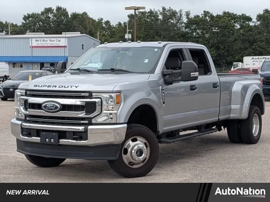 2022 Ford F-350 XL photo 1