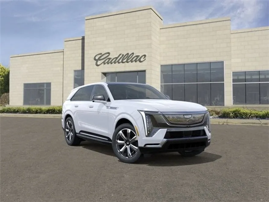 2025 Cadillac Escalade IQ Luxury photo 1