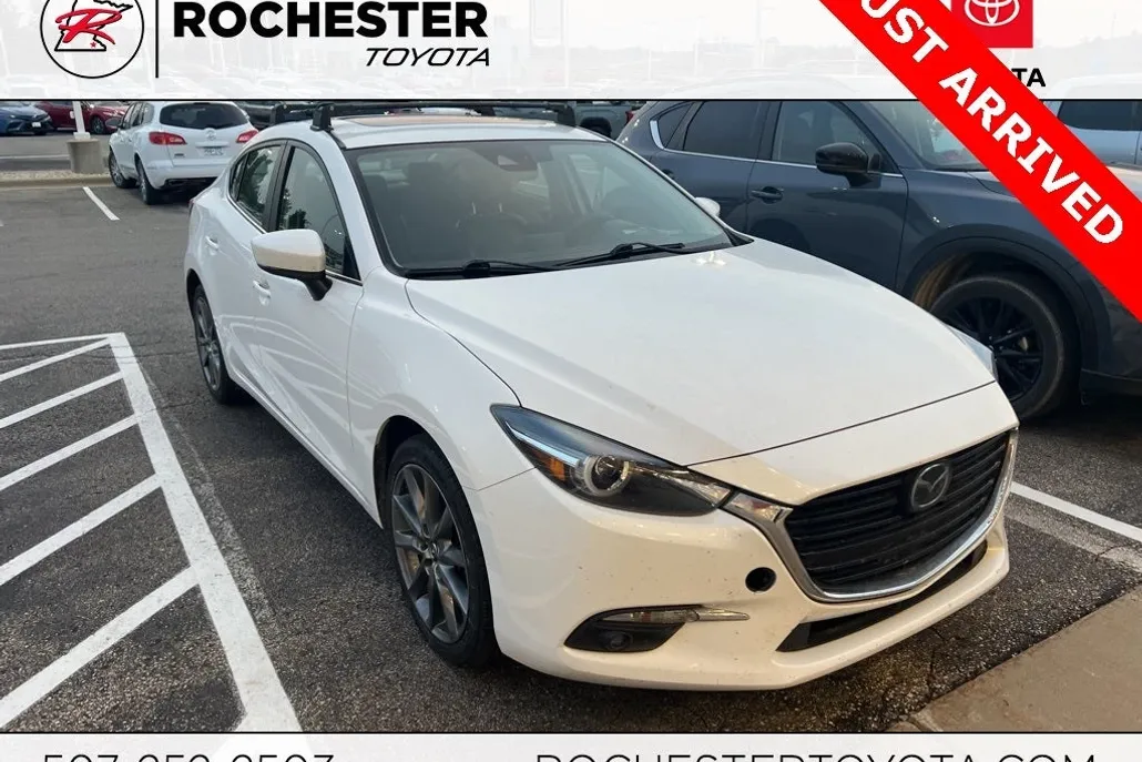 2018 Mazda Mazda3 Grand Touring photo 1