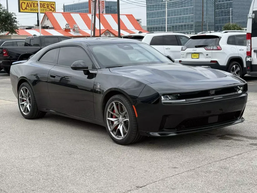 2025 Dodge Charger Daytona Scat Pack AWD photo 1