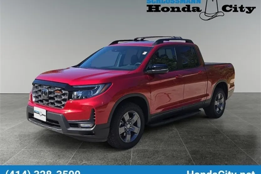 2025 Honda Ridgeline TrailSport photo 1
