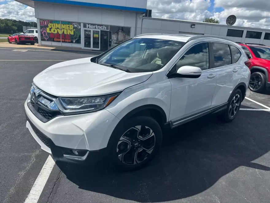 2019 Honda CR-V Touring photo 1