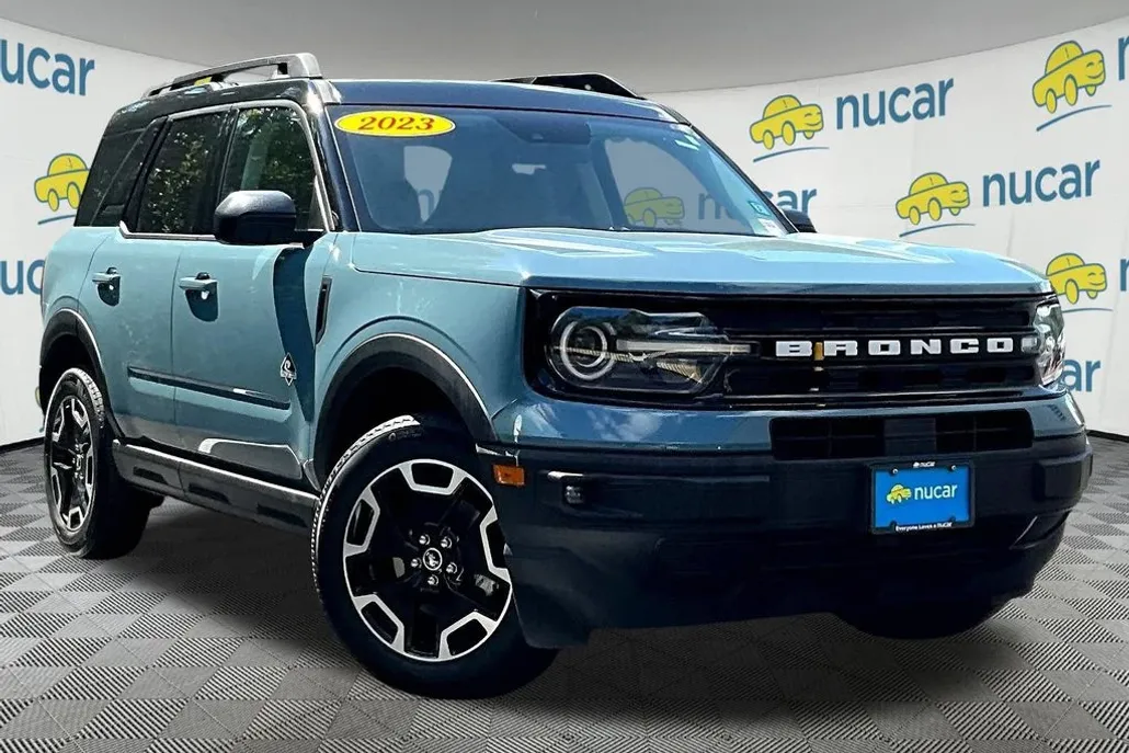 2023 Ford Bronco Sport Outer Banks photo 1