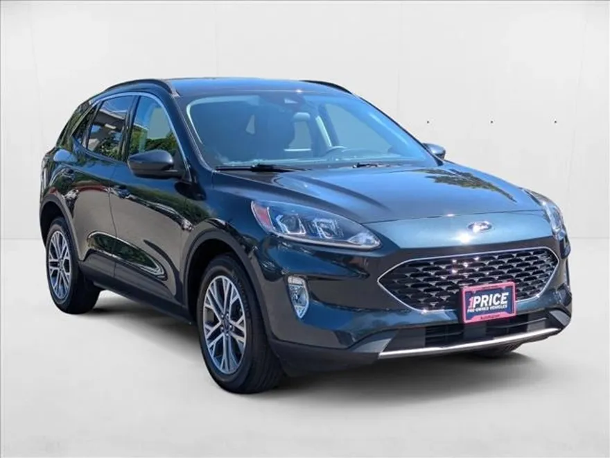 2022 Ford Escape SEL photo 1