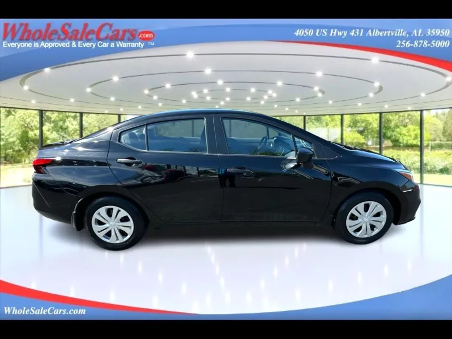 2021 Nissan Versa S photo 1