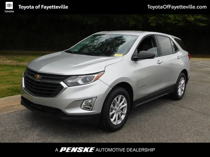 2020 Chevrolet Equinox LS photo 1