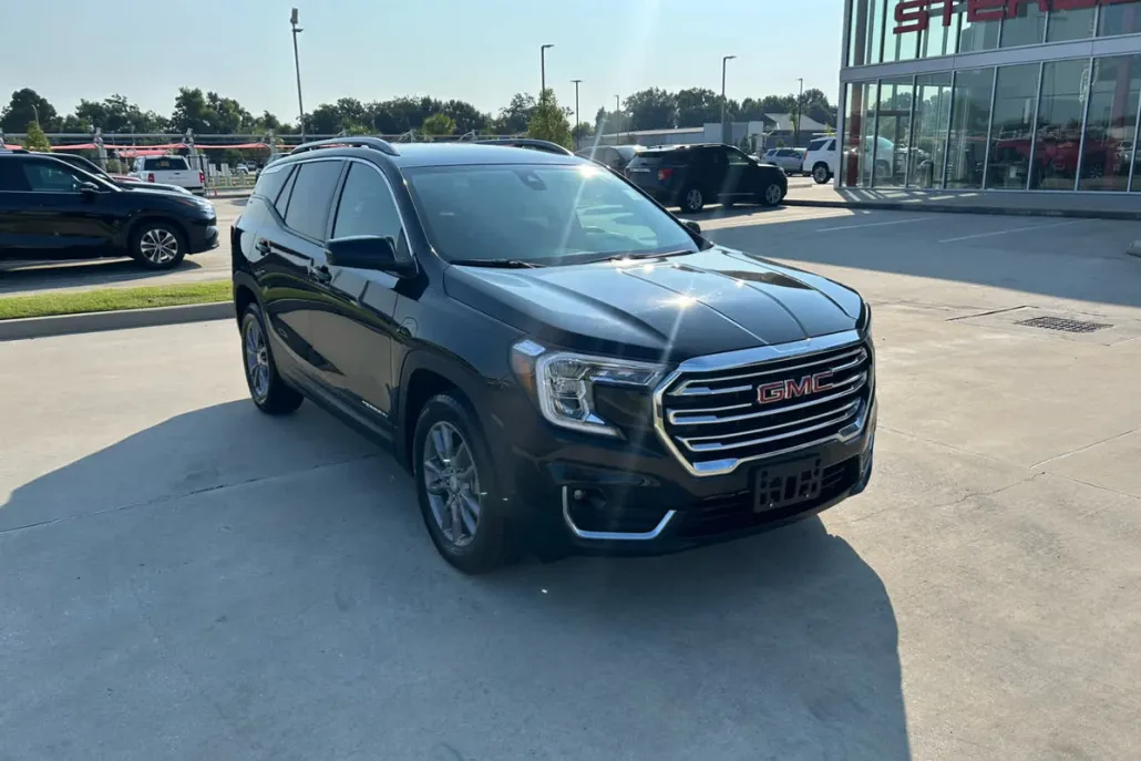 2024 Gmc Terrain SLT photo 1
