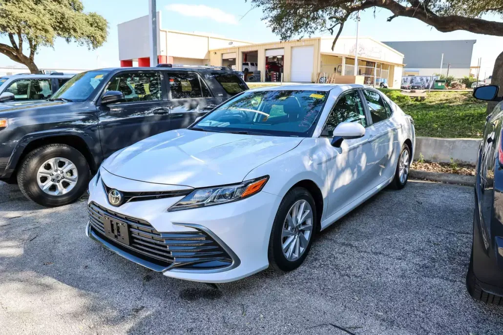 2024 Toyota Camry LE photo 1