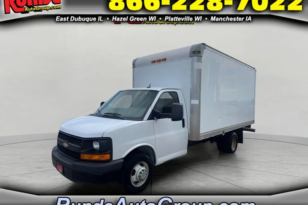2014 Chevrolet Express Cutaway 3500 photo 1