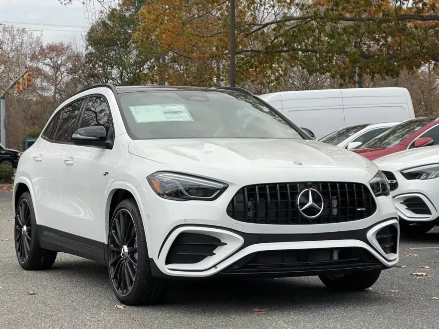 2025 Mercedes Benz GLA AMG 35 4MATIC photo 1