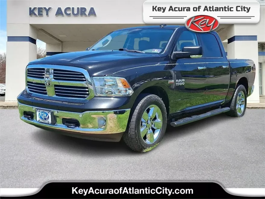 2017 Ram 1500 SLT photo 1