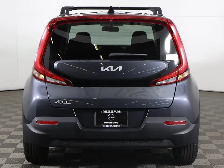 2022 Kia Soul LX photo 1