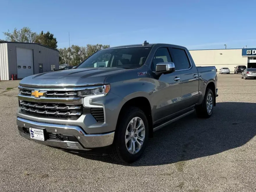2024 Chevrolet Silverado 1500 LTZ photo 1