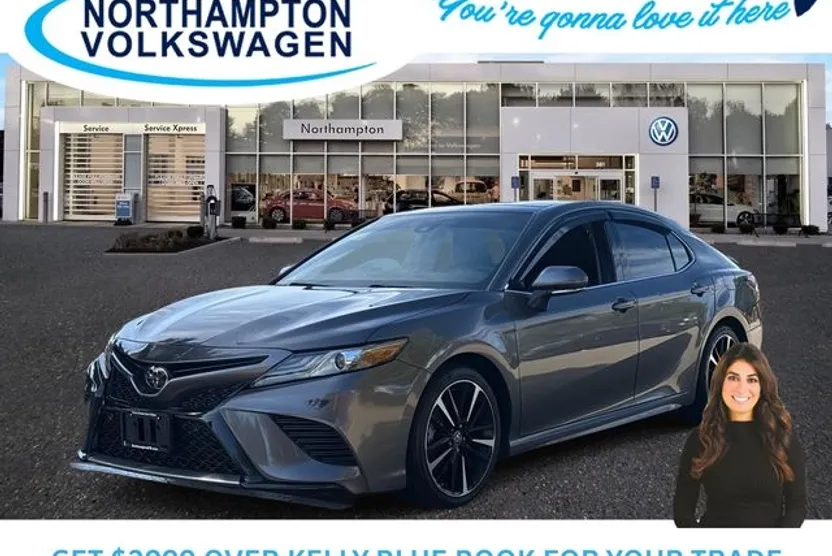 2018 Toyota Camry XSE photo 1